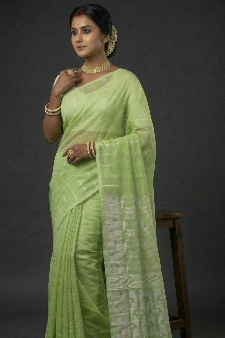 Shatarupa Bengal Jamdani Saree (Pista)