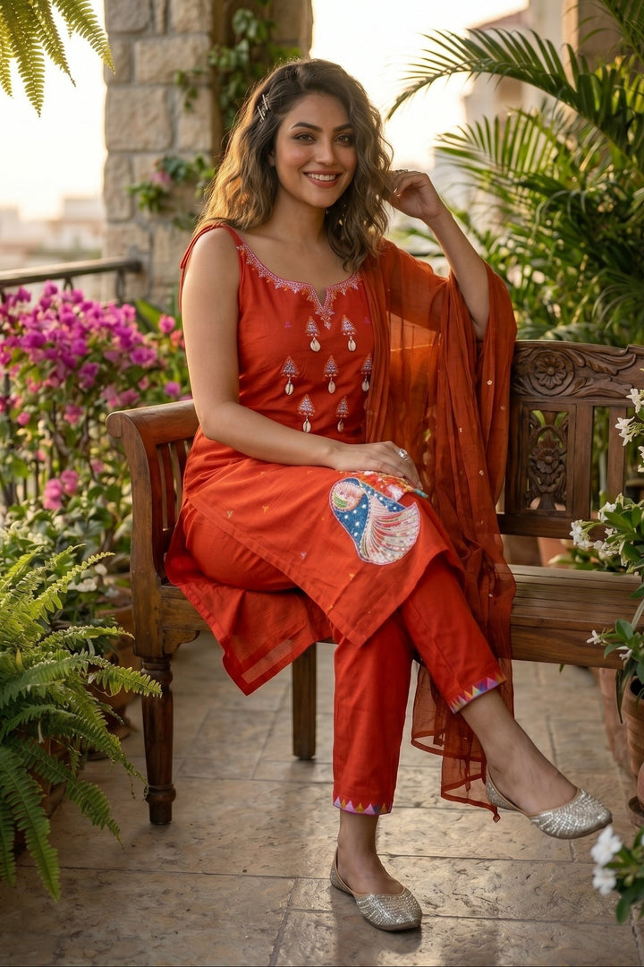 Queenly Aura - New Stylish Cotton Kurti Set