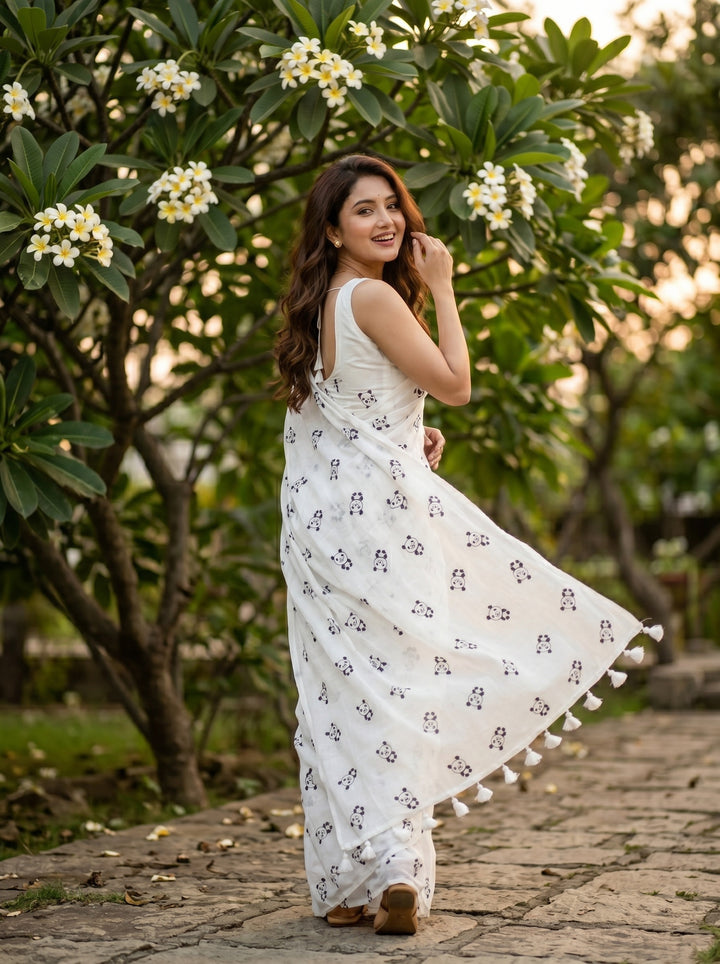 Little Panda Tale Mul Cotton Saree