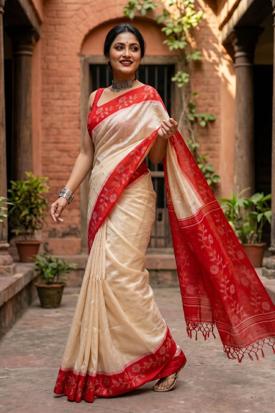Purabi Prabha Gachi Tussar Banarashi  Saree