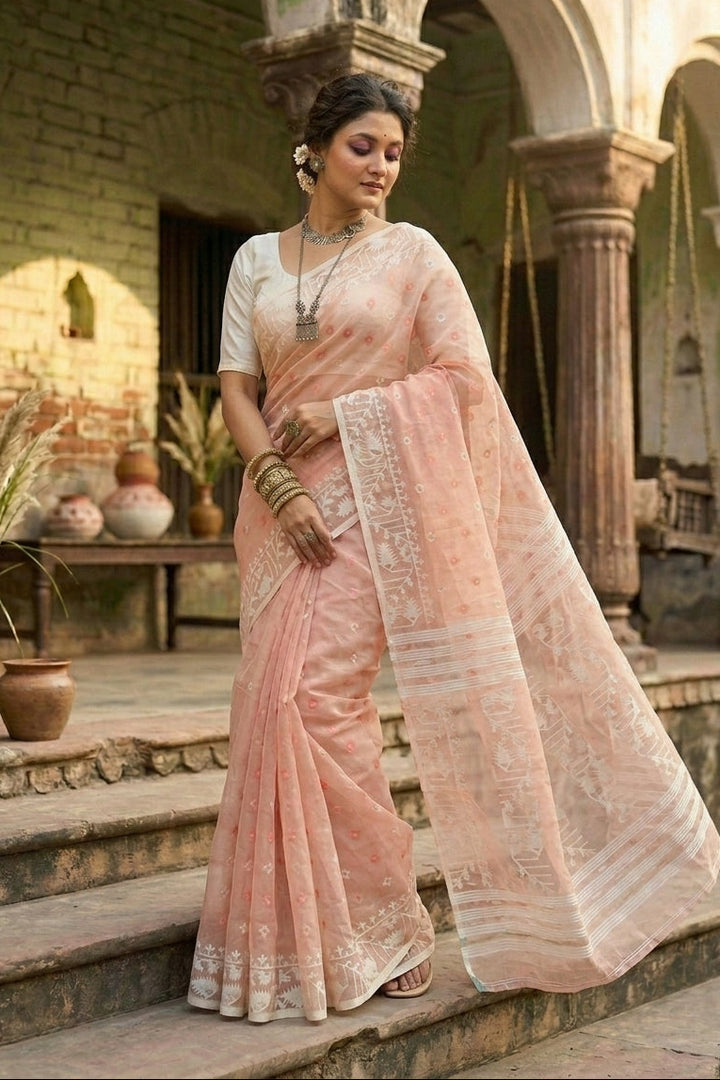 Ektu Bikel Karat Dhakai Jamdani Saree