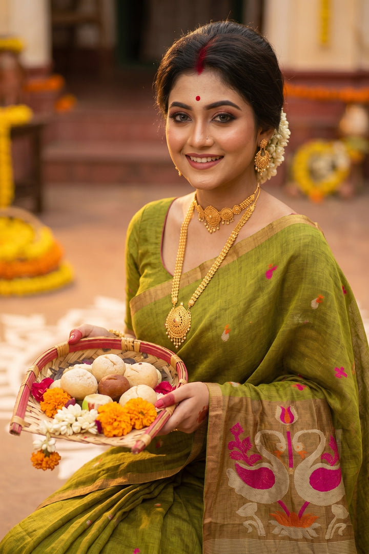 Aponjon Pure Linen Jamdani Saree