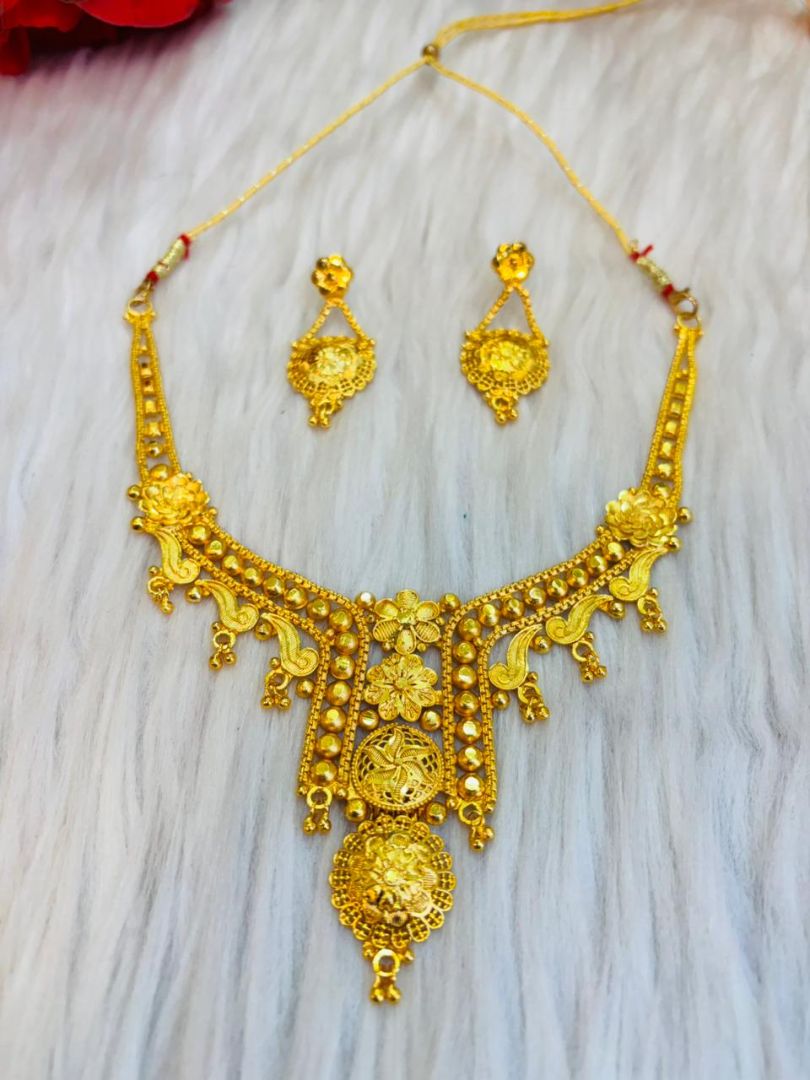 Every Woman’s Dream - Necklace Set
