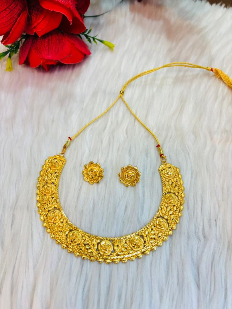 Rose d'Or - Necklace Set