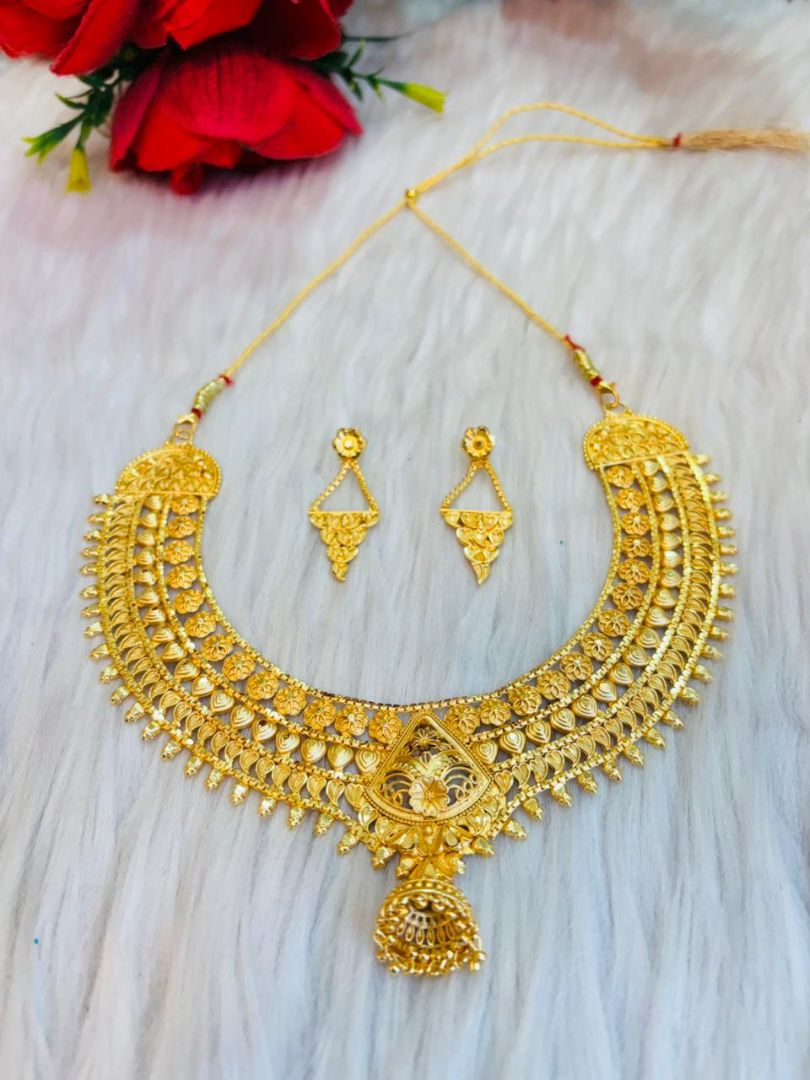 The radiance that shines - Necklace Set