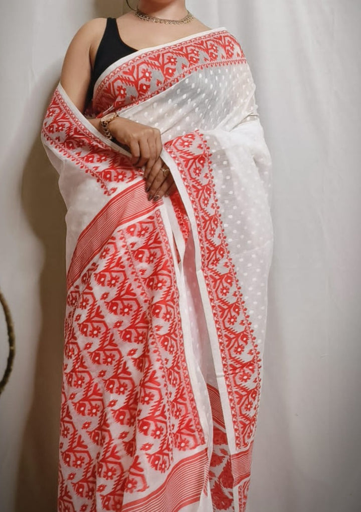 Dhakai Jamdani Saree