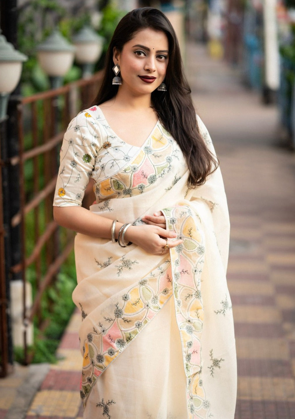 Pleasant Off-White Linen Saree