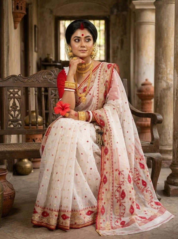 Ratneshwari Katdana Muslin Jamdani Saree