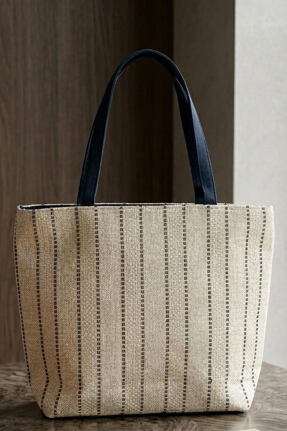 Art in Your Hands -Tote Bag