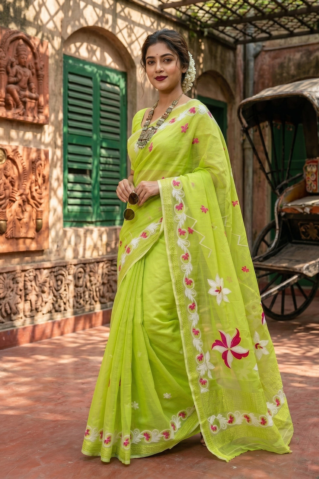Nirjharini Dhakai Jamdani Saree
