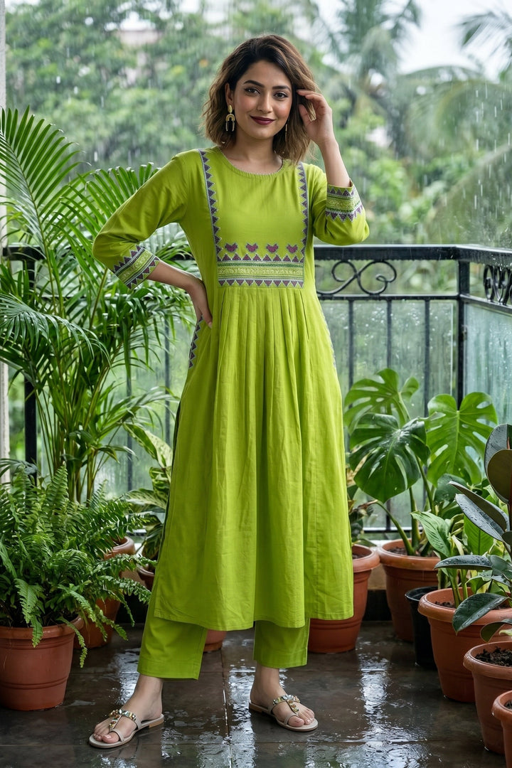 Rangon Ki Baat Cotton Kurti Set
