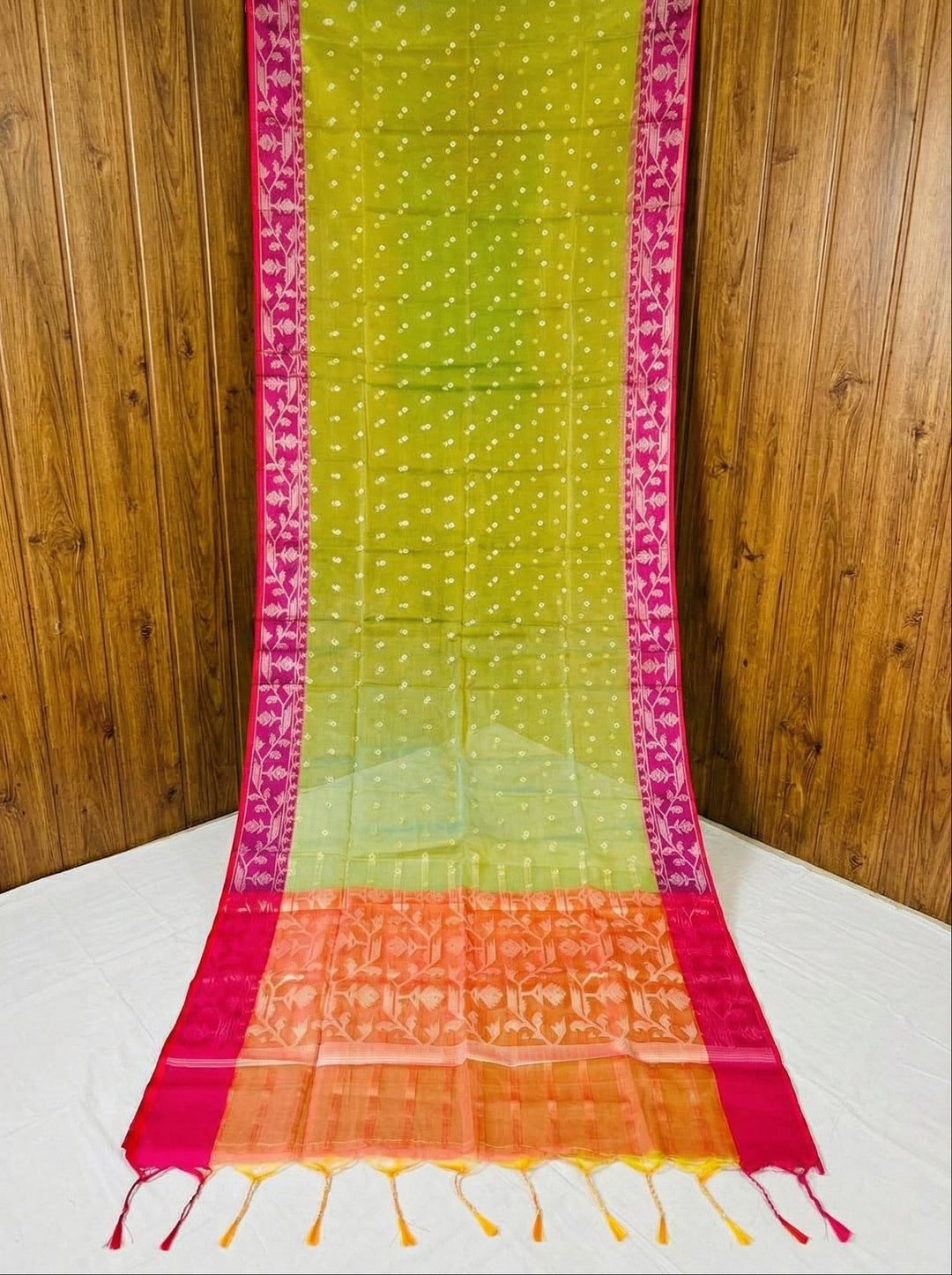 Padma Rekha  Muslin Jamdani Saree