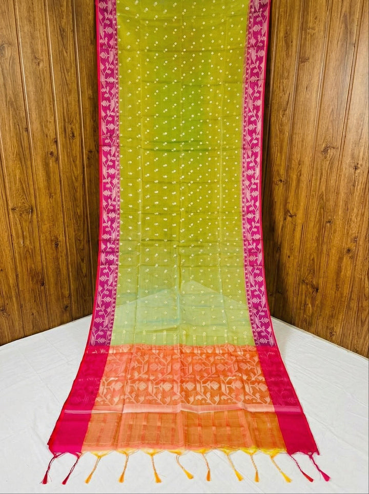 Padma Rekha  Muslin Jamdani Saree