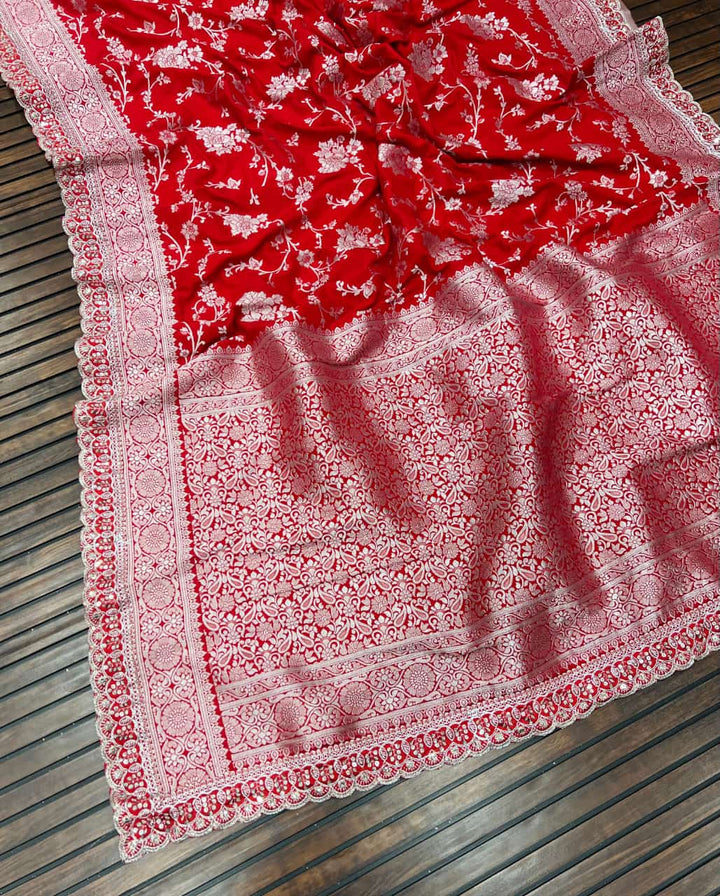 Kind Of Beautiful Georgette Banarasi Silk Saree