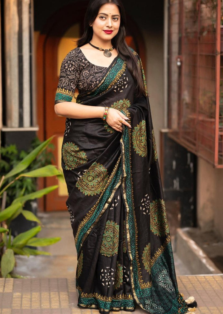 Queen Of Destiny (Chanderi Saree)