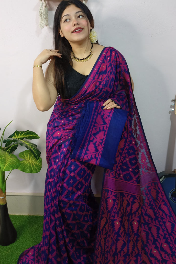 Moner Majhe Dhakai Jamdani Saree