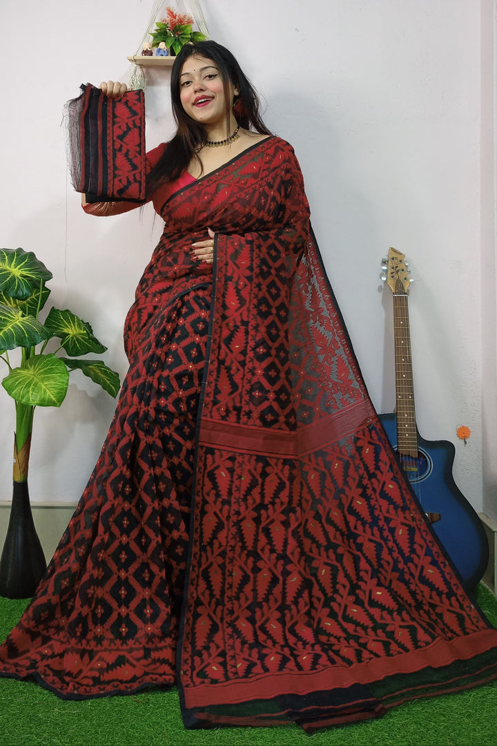 Moner Majhe Dhakai Jamdani Saree