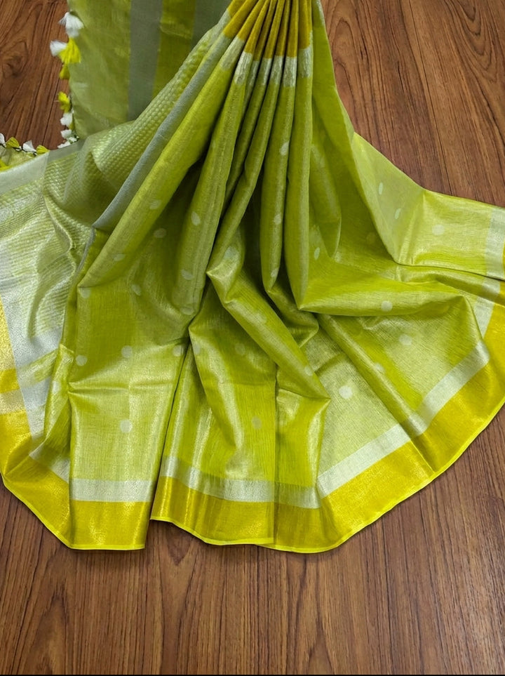 Pearl Weave Tissue Linen Saree (green)