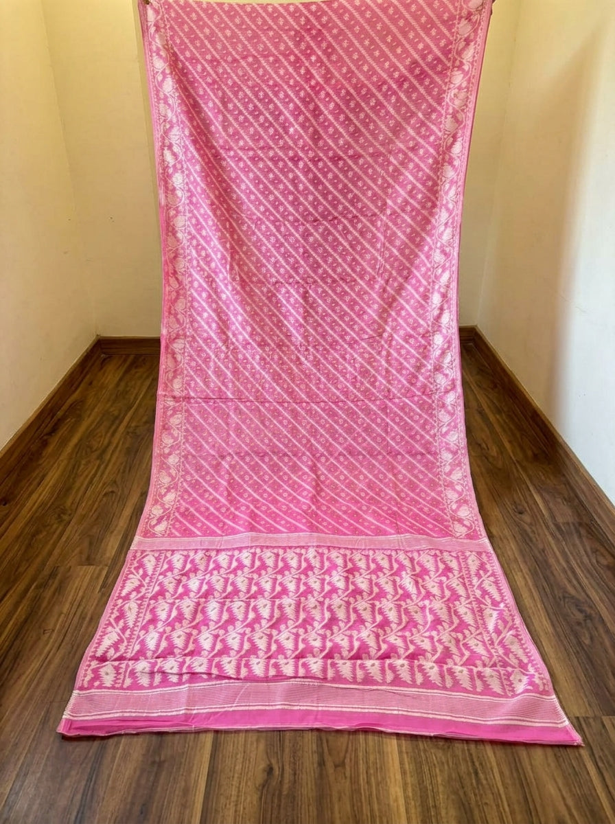 Bangaliyana Jamdani Saree