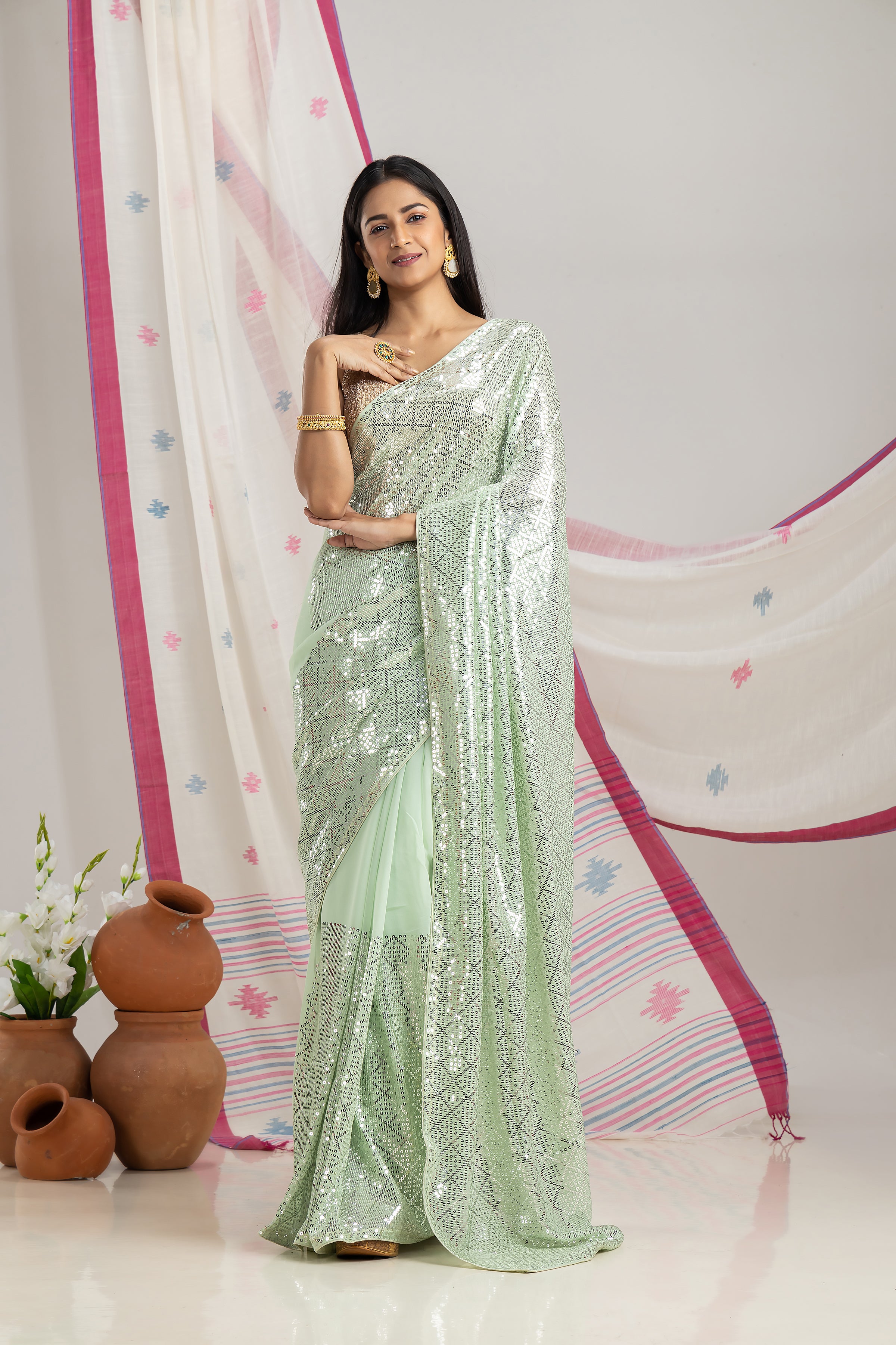 Buy Women Emerald Green Sequin Embroidered Saree Set With Stitched Blouse  And Belt - Feed Luxe Saree - Indya