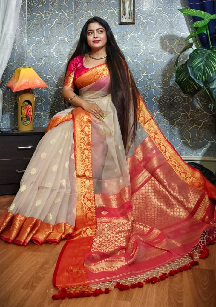Jamdani Sari - History, Origin, Technique of Jamdani Fabric | VOGUE India |  Vogue India