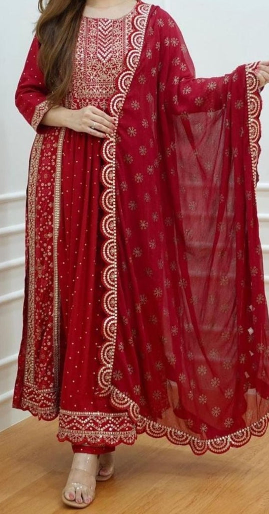 Zari Embroidered Set